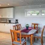 Cozy Home In Torvikbukt With Wifi