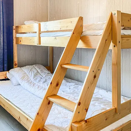 3 Bedroom Beautiful In * Torvikbukt