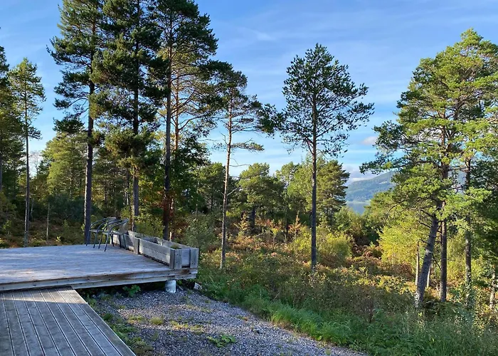3 Bedroom Beautiful In Feriehus Torvikbukt